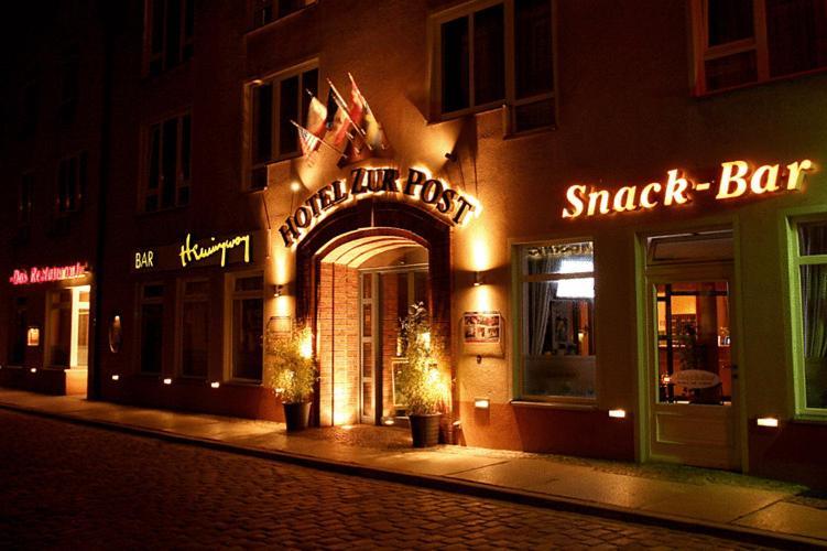 Altstadt Hotel Zur Post Штральзунд Екстер'єр фото