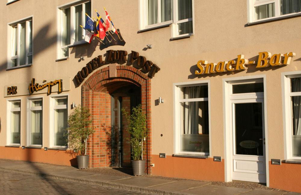 Altstadt Hotel Zur Post Штральзунд Екстер'єр фото
