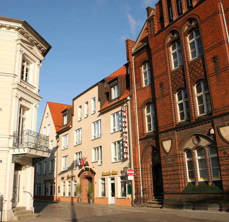 Altstadt Hotel Zur Post Штральзунд Екстер'єр фото